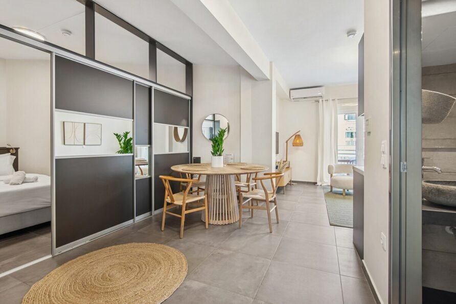 Stay Designed in Athens
